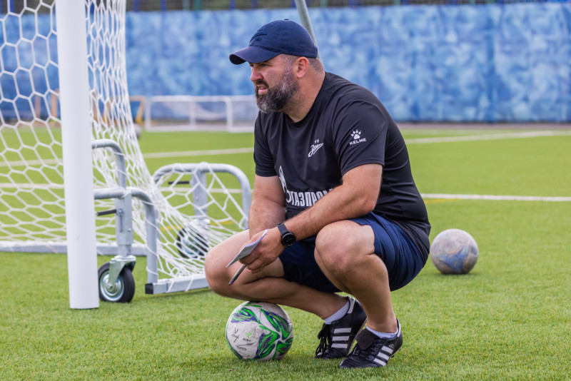Тренировка юношеской команды «Зенит» U-16 перед матчем с «Чертаново» U-16
