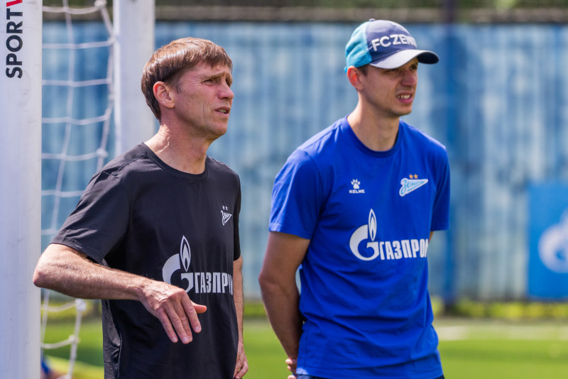 Тренировка юношеской команды «Зенит» U-18 перед матчем с «Чертаново» U-18