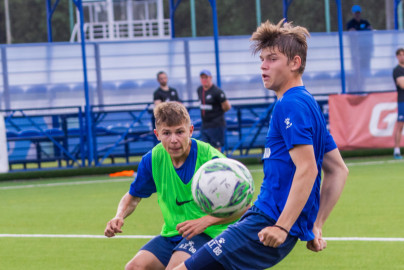 Тренировка юношеской команды «Зенит» U-18 перед матчем с «Чертаново» U-18