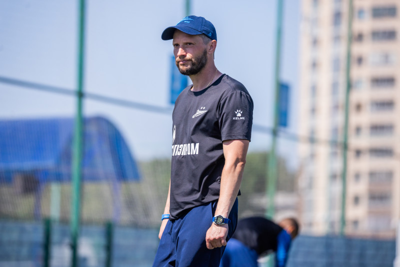 Тренировка юношеской команды «Зенит» U-16 перед матчем с СШОР «Зенит» U-16