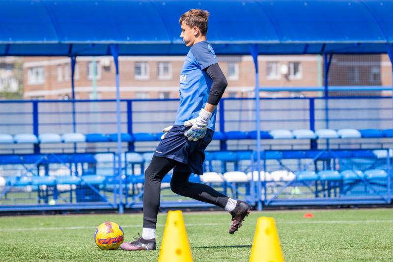 Тренировка юношеской команды «Зенит» U-16 перед матчем с СШОР «Зенит» U-16