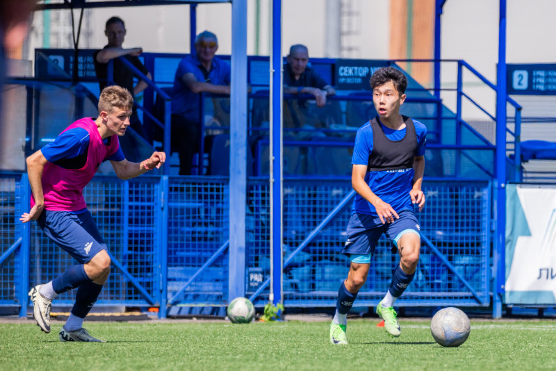 Тренировка юношеской команды «Зенит» U-16 перед матчем с СШОР «Зенит» U-16