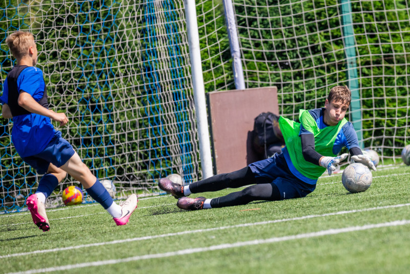 Тренировка юношеской команды «Зенит» U-16 перед матчем с СШОР «Зенит» U-16