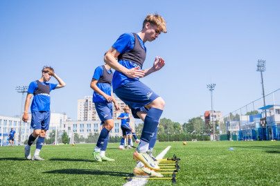 Тренировка юношеской команды «Зенит» U-16 перед матчем с СШОР «Зенит» U-16