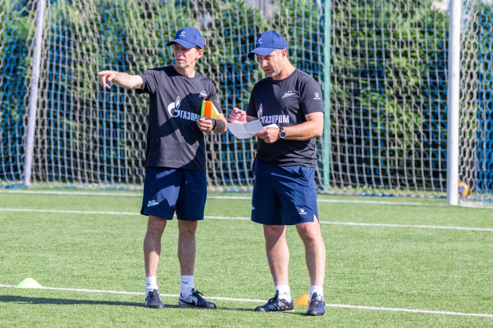 Тренировка юношеской команды «Зенит» U-17 перед матчем с СШОР «Зенит» U-17