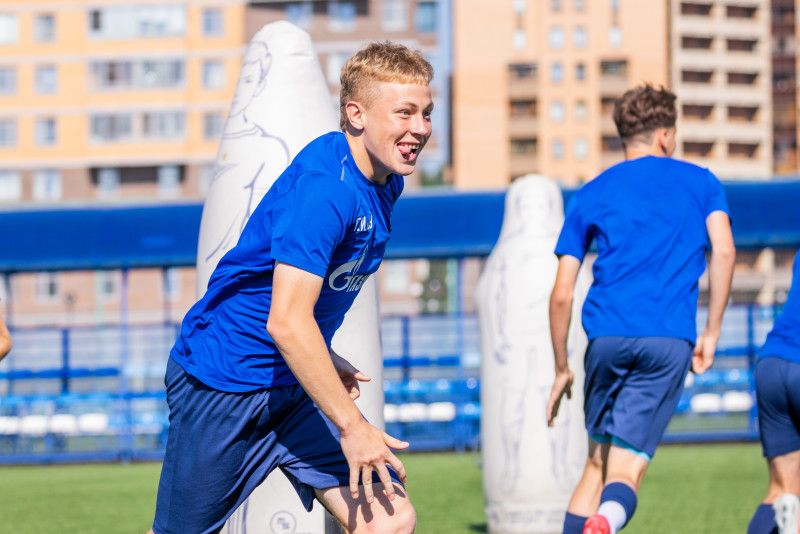 Тренировка юношеской команды «Зенит» U-17 перед матчем с СШОР «Зенит» U-17