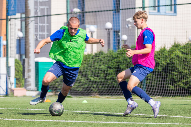 Тренировка юношеской команды «Зенит» U-17 перед матчем с СШОР «Зенит» U-17