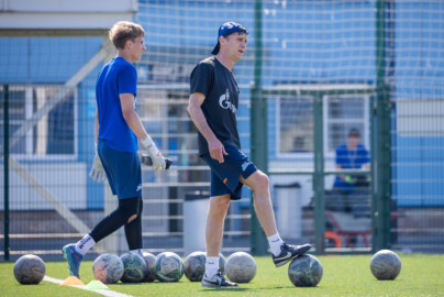 Тренировка юношеской команды «Зенит» U-17 перед матчем с СШОР «Зенит» U-17
