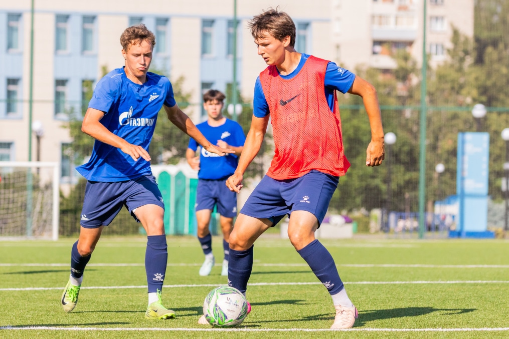 Тренировка «Зенита»-м перед матчем с ФК «Пари НН»-м