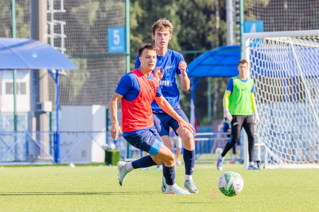 Тренировка «Зенита»-м перед матчем с ФК «Пари НН»-м