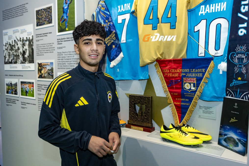 Участники кубка Морозова на выставке «Зенит. Петербург: 100 лет вместе»