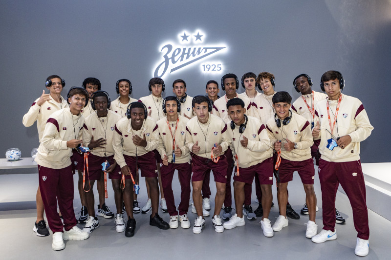 Участники кубка Морозова на выставке «Зенит. Петербург: 100 лет вместе»