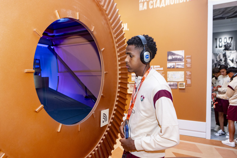 Участники кубка Морозова на выставке «Зенит. Петербург: 100 лет вместе»