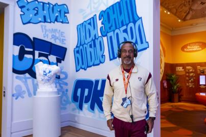 Участники кубка Морозова на выставке «Зенит. Петербург: 100 лет вместе»