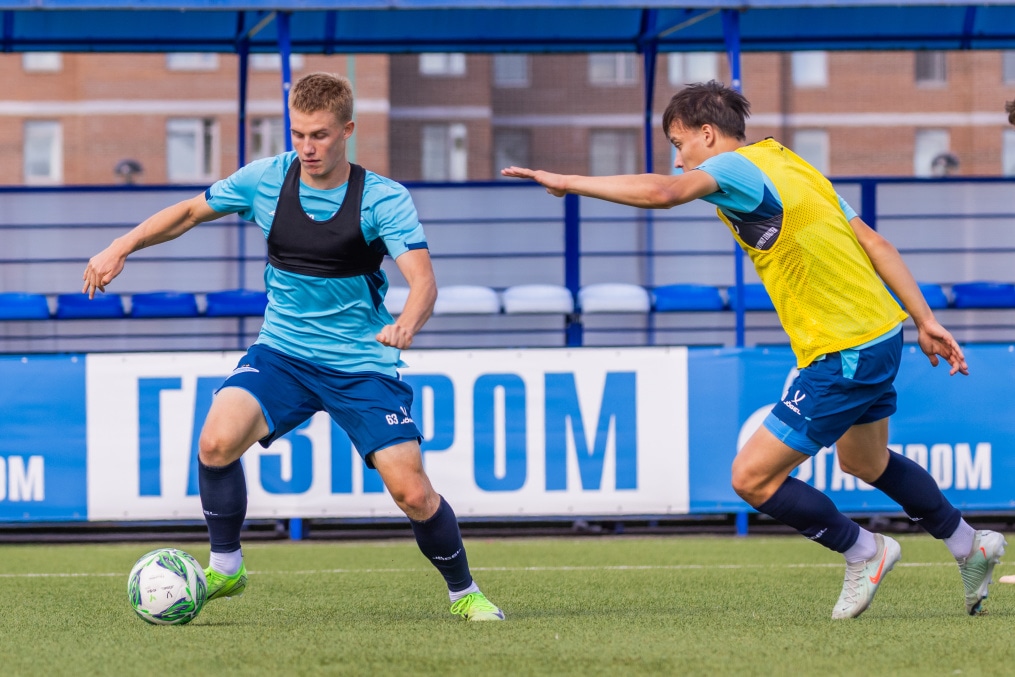 Тренировка «Зенита»-м перед матчем с ФК «Ленинградец»-м