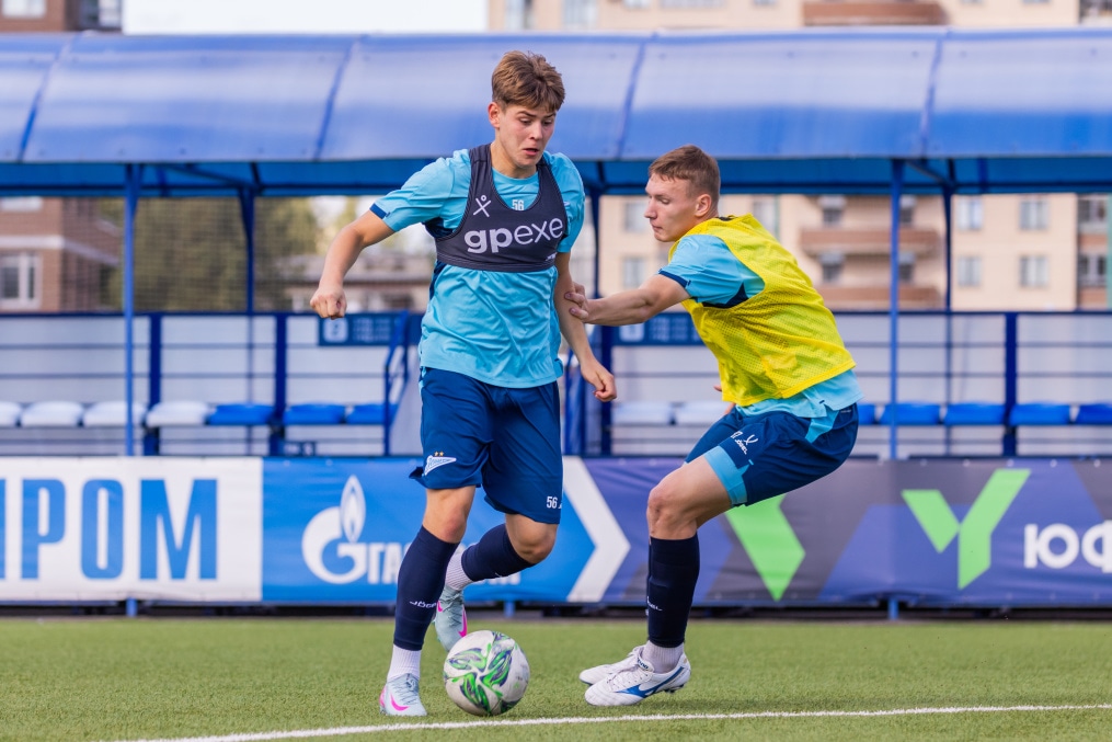 Тренировка «Зенита»-м перед матчем с ФК «Ленинградец»-м