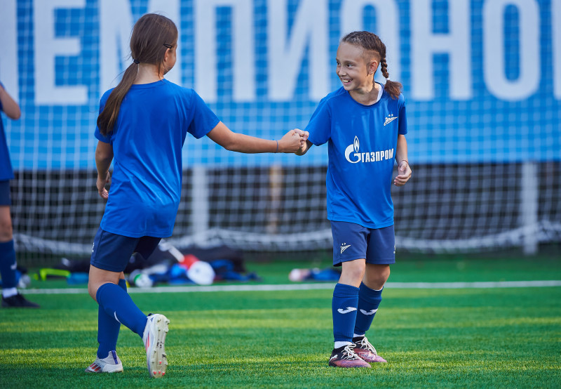 Тренировка женской юношеской команды U-12 в Удельном парке