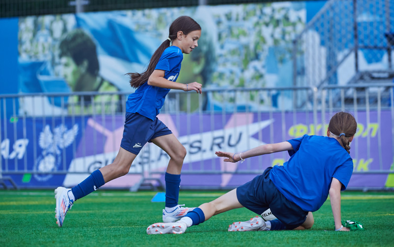 Тренировка женской юношеской команды U-12 в Удельном парке