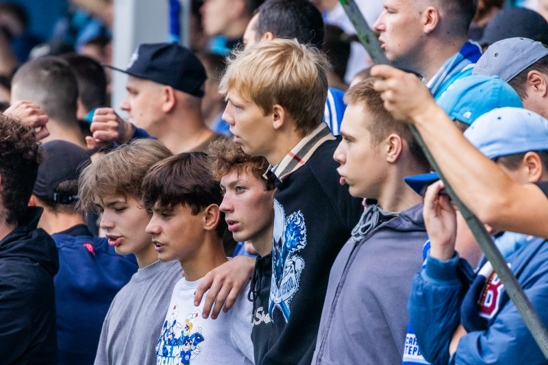 Фанаты на матче «Зенит»-2 — «Иркутск»