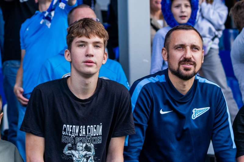 Фанаты на матче «Зенит»-2 — «Иркутск»