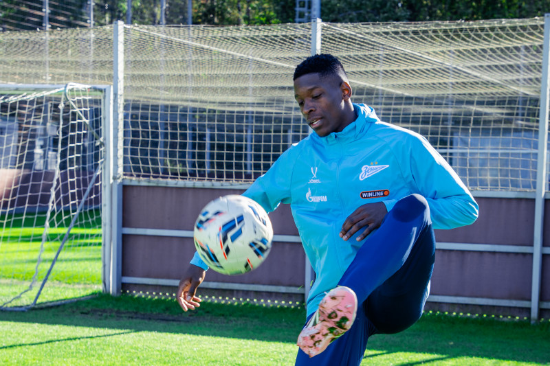 Тренировка основного состава перед матчем с «Оренбургом»