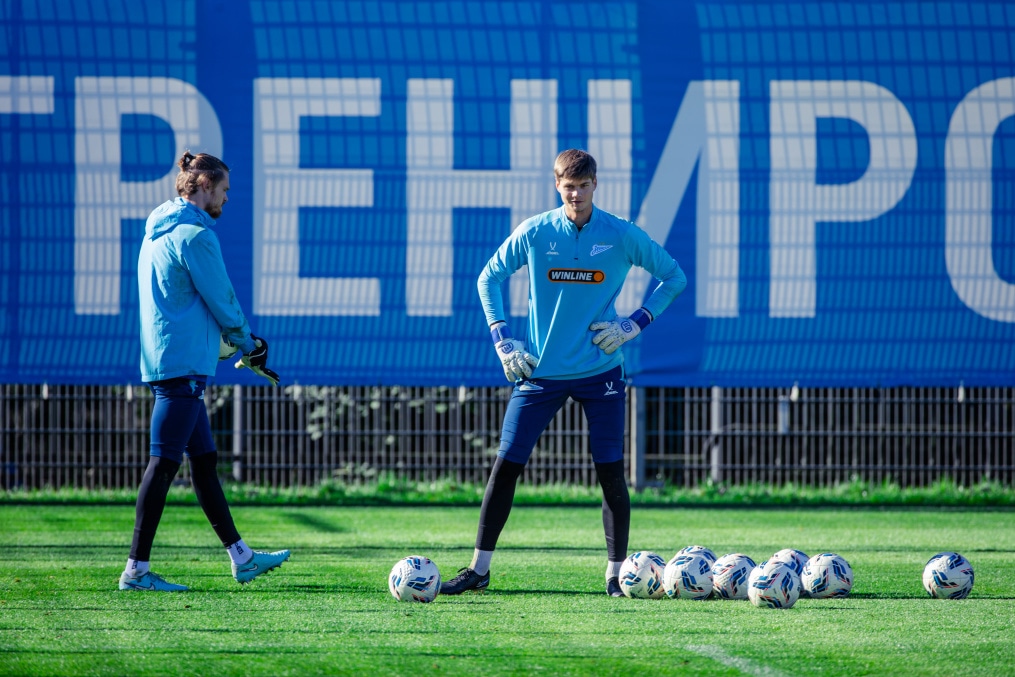 Тренировка основного состава перед матчем с «Оренбургом»