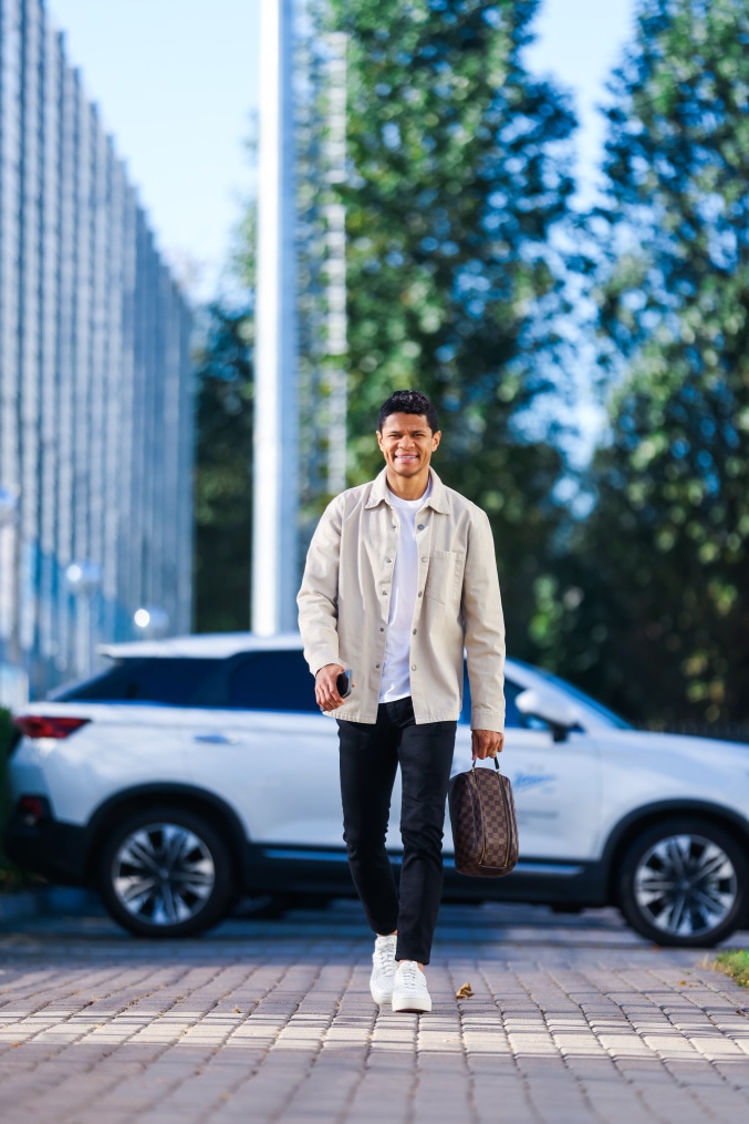 «Зенит. Стиль»: приезд игроков на тренировку перед матчем с «Оренбургом»