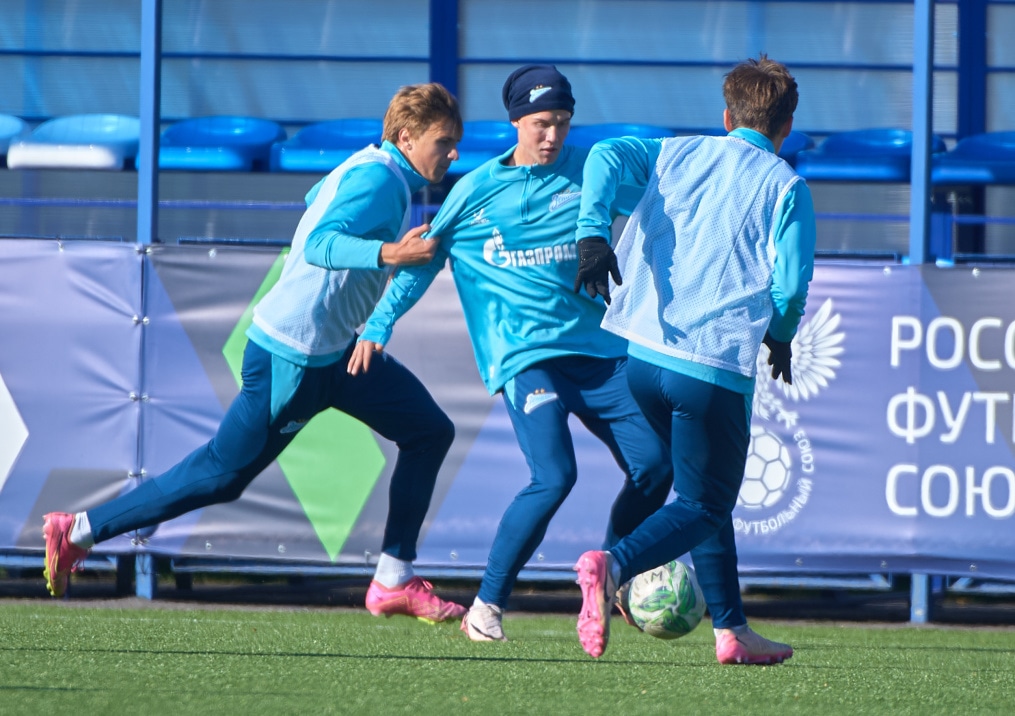 Тренировка «Зенита»-м перед матчем с «Факелом»-м