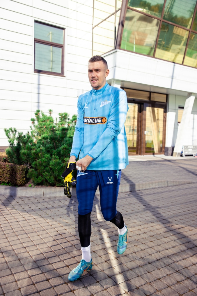 Тренировка основного состава в перерыве на матчи сборных