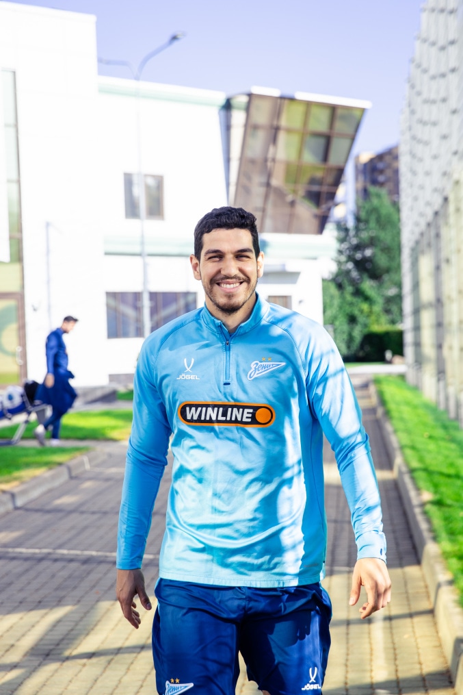 Тренировка основного состава в перерыве на матчи сборных