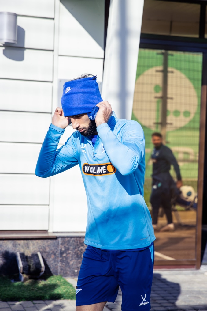 Тренировка основного состава в перерыве на матчи сборных