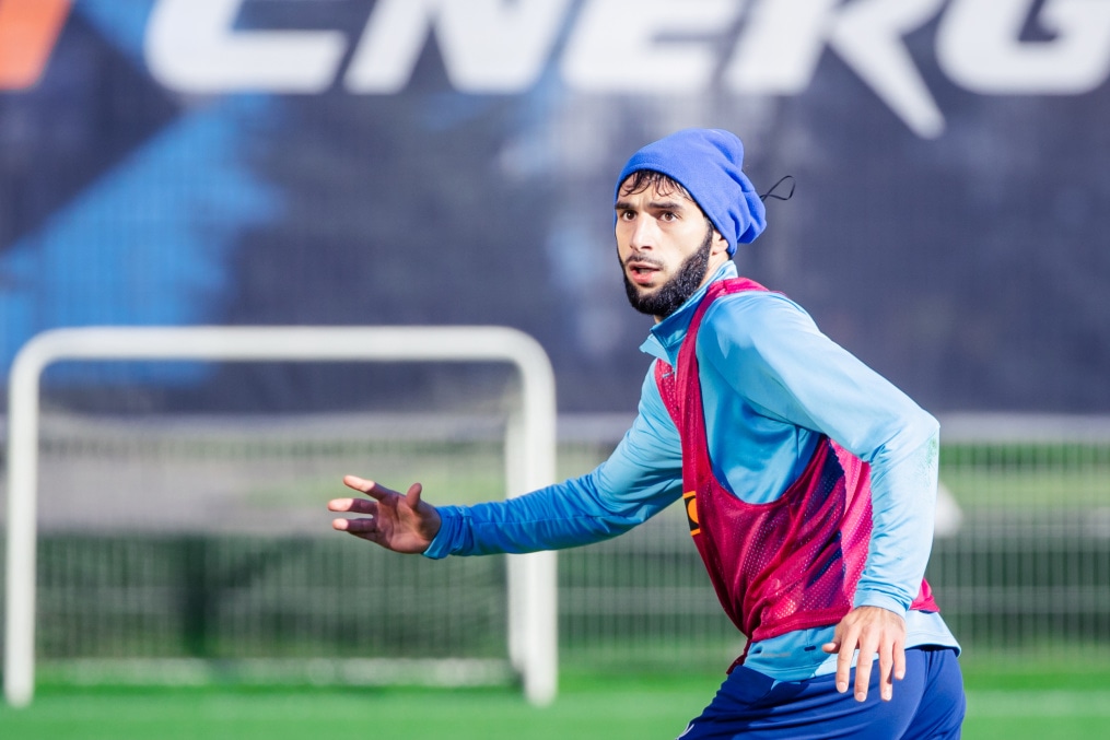 Тренировка основного состава в перерыве на матчи сборных