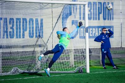 Тренировка основного состава в перерыве на матчи сборных