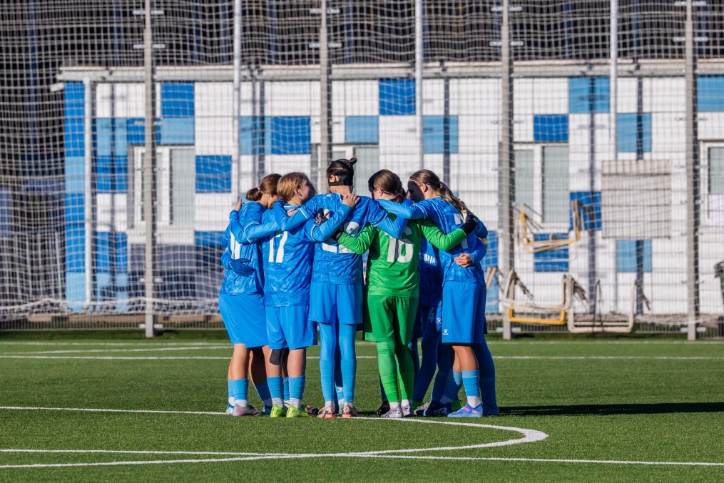 Юношеская футбольная лига среди девушек, «Зенит» U-16 — «Мастер-Сатурн» U-16