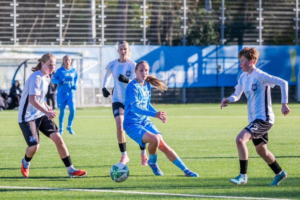 Юношеская футбольная лига среди девушек, «Зенит» U-16 — «Мастер-Сатурн» U-16