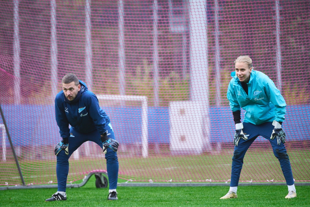 Тренировка женской команды «Зенит» во время перерыва на матчи сборных