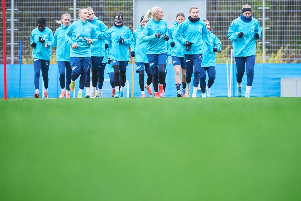 Тренировка женской команды «Зенит» во время перерыва на матчи сборных