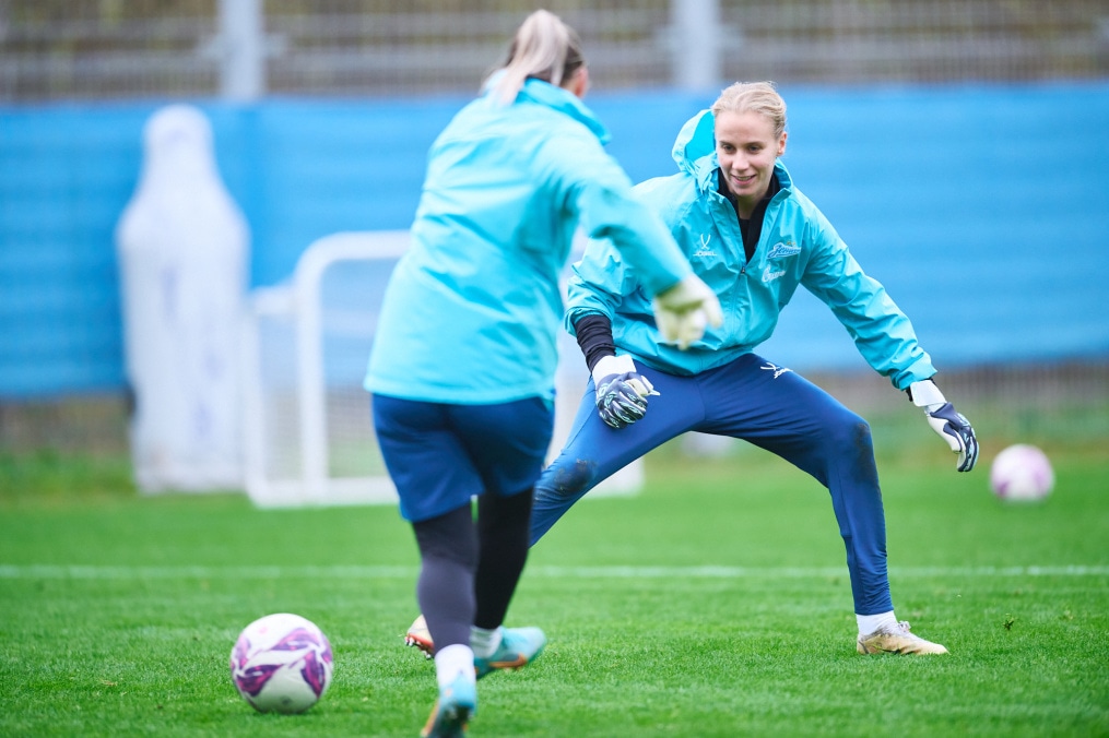 Тренировка женской команды «Зенит» во время перерыва на матчи сборных