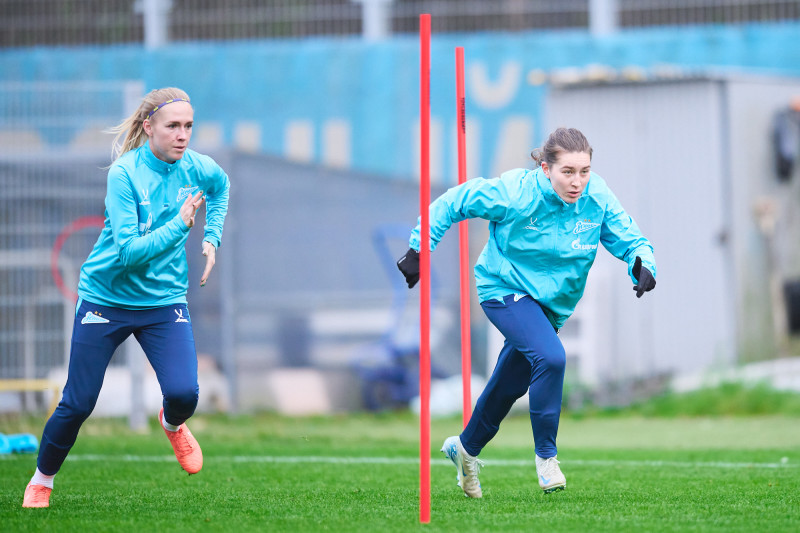 Тренировка женской команды «Зенит» во время перерыва на матчи сборных