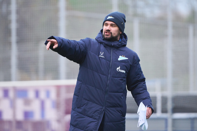 Тренировка женской команды «Зенит» во время перерыва на матчи сборных