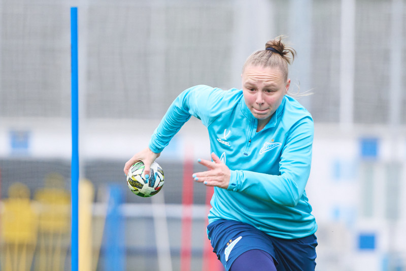 Тренировка женской команды «Зенит» во время перерыва на матчи сборных