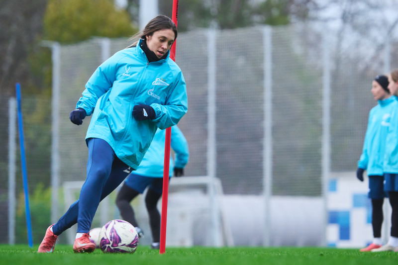 Тренировка женской команды «Зенит» во время перерыва на матчи сборных