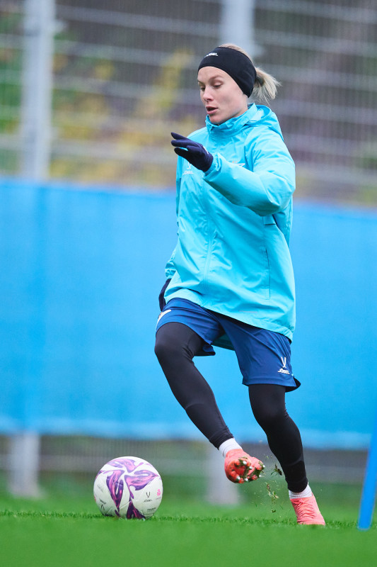 Тренировка женской команды «Зенит» во время перерыва на матчи сборных