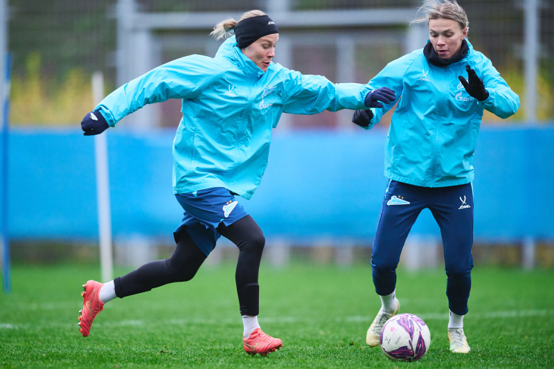 Тренировка женской команды «Зенит» во время перерыва на матчи сборных