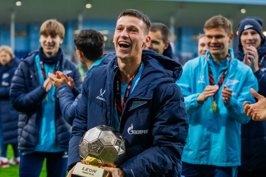 Награждение команды «Зенит»-2 по итогам сезона Второй лиги