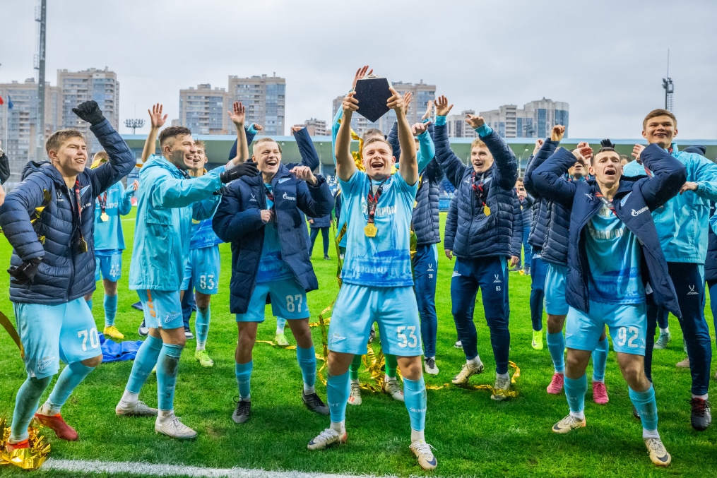 Награждение команды «Зенит»-2 по итогам сезона Второй лиги