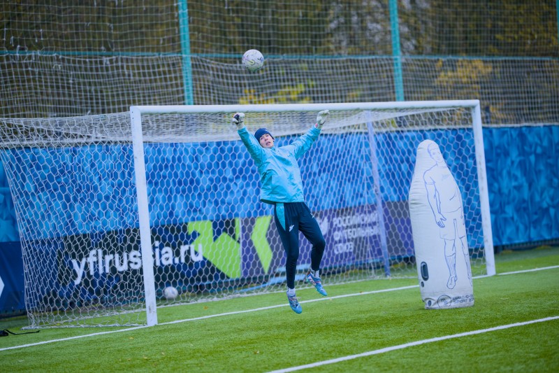 Тренировка «Зенита»-м перед матчем с «Крыльями Советов»-м