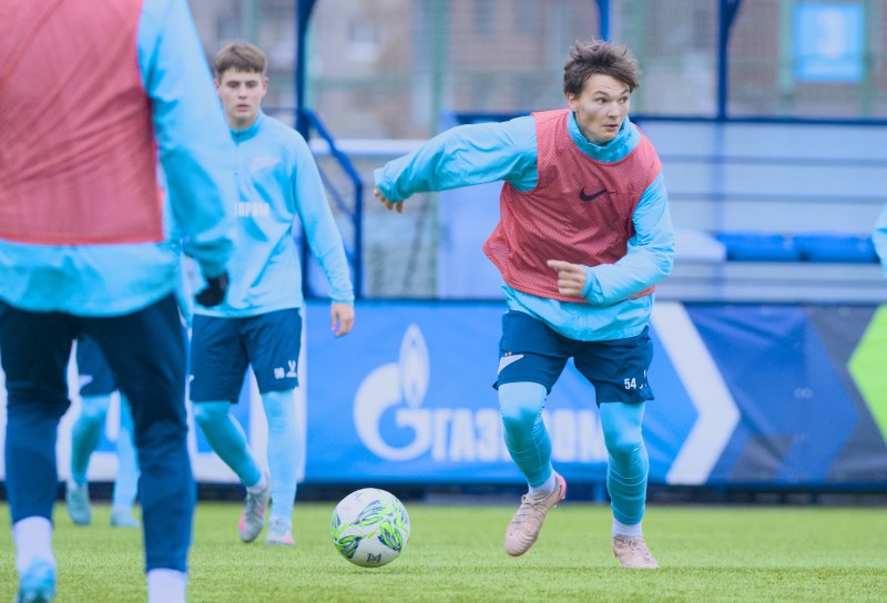 Тренировка «Зенита»-м перед матчем с «Крыльями Советов»-м
