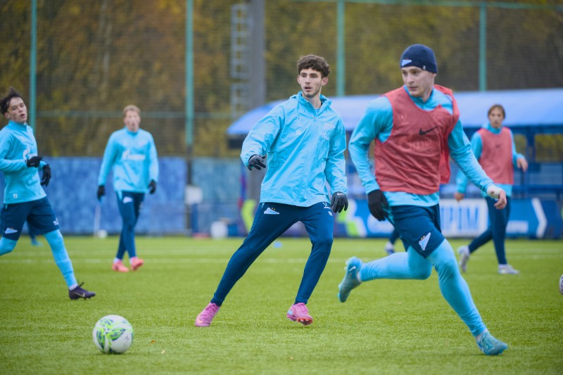Тренировка «Зенита»-м перед матчем с «Крыльями Советов»-м