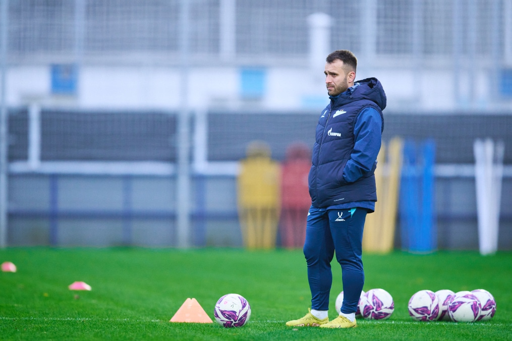 Тренировка женской команды перед матчем с «Локомотивом»